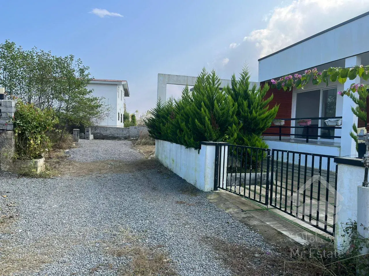 فروش زمین ۲۴۰ متری در ملکار نوشهر