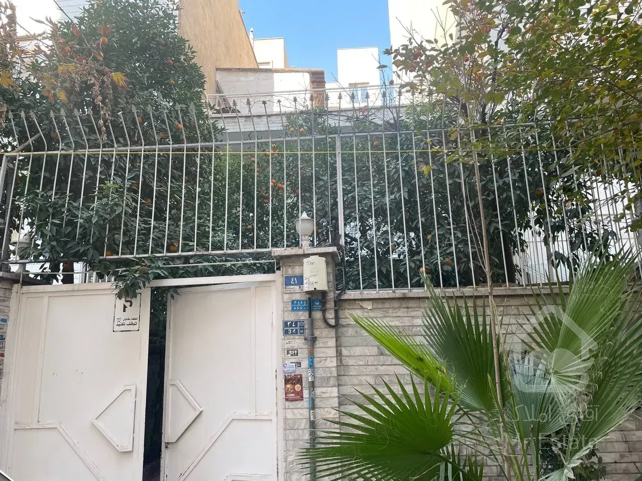 108 متر بروجردی