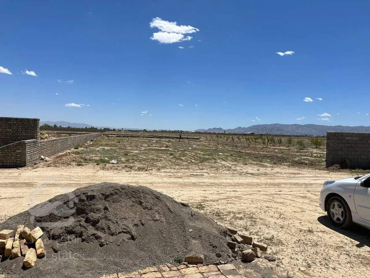 زمین باغی عالی