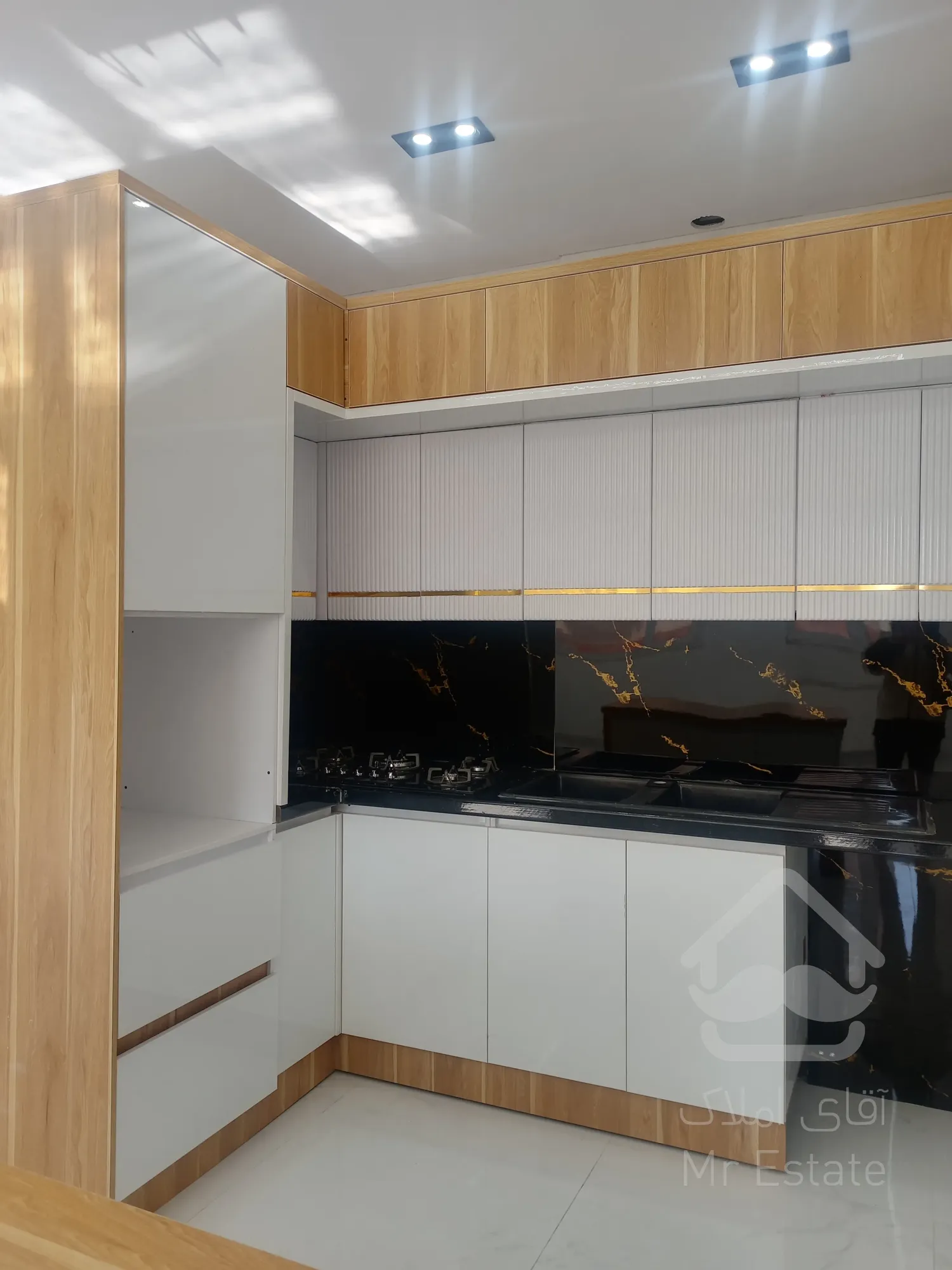 فروش آپارتمان ۷۵ متری دیزاین کامل در اندیشه