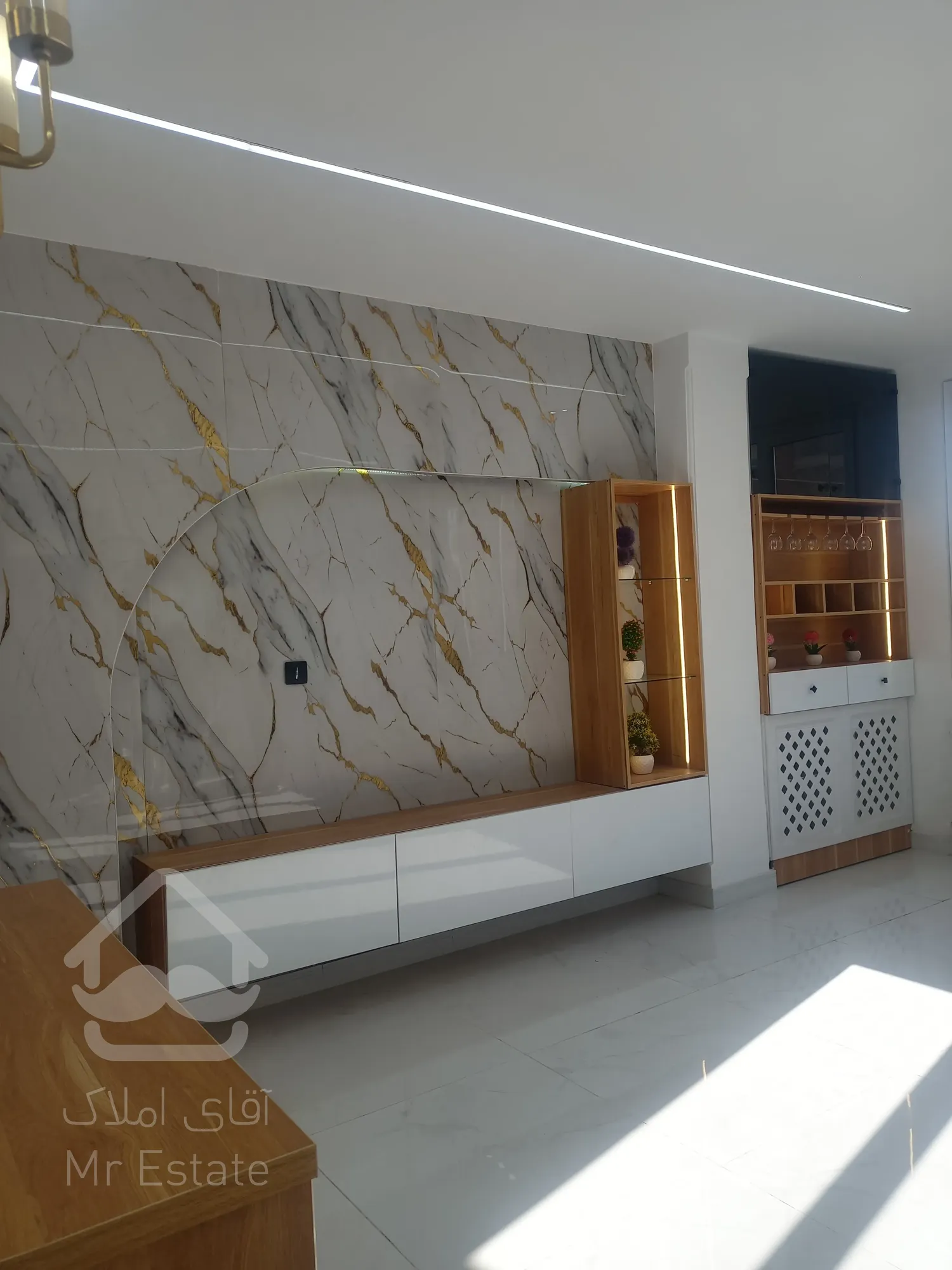 فروش آپارتمان ۷۵ متری دیزاین کامل در اندیشه