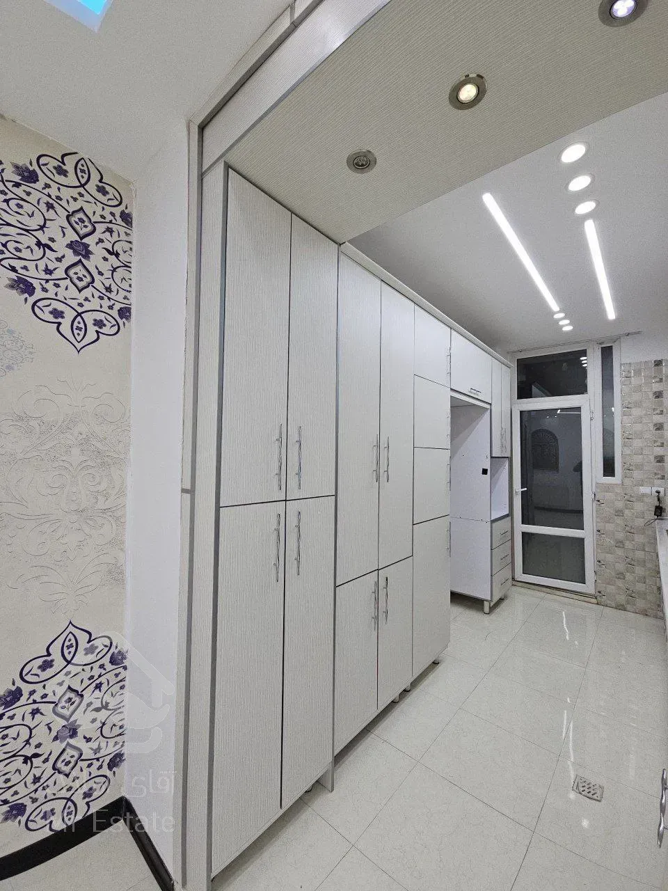 فروش آپارتمان ۷۰ _متری دو خواب