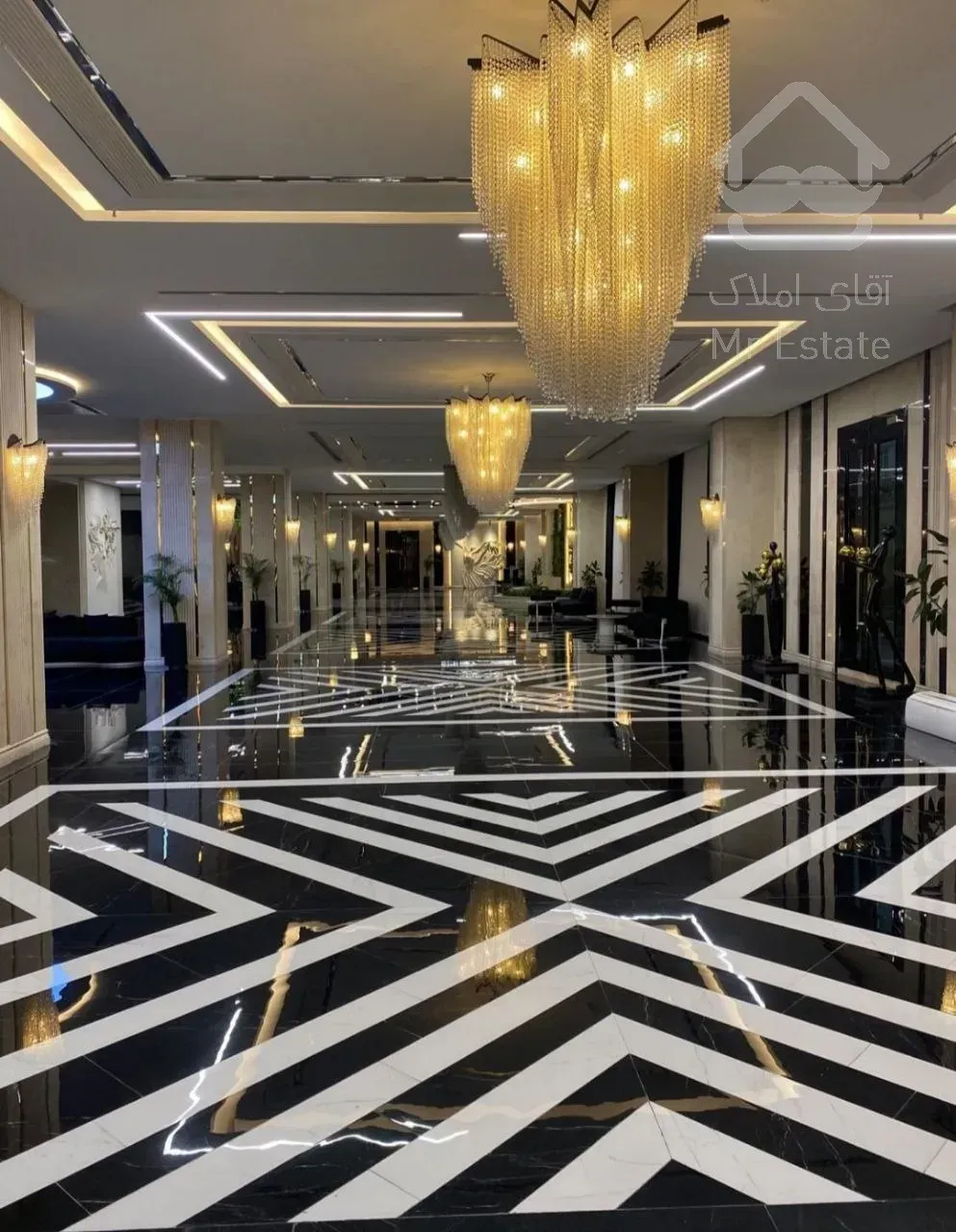 هرانچه ازیک پیش فروش درمنطقه ۲۲ چیتگرنیازدارین همره باتهاتر