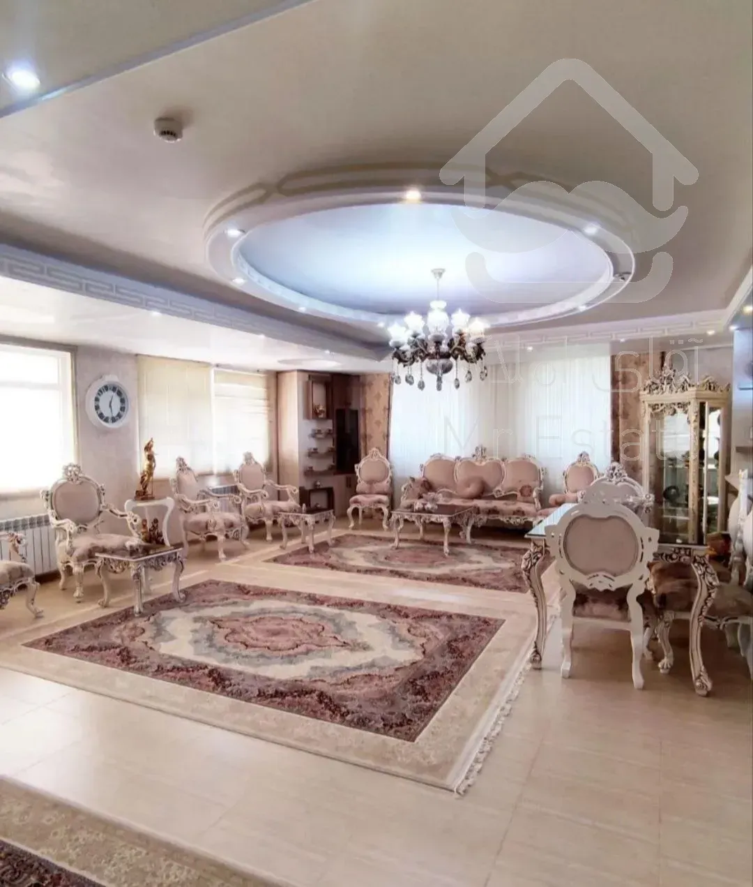 هرانچه ازیک پیش فروش درمنطقه ۲۲ چیتگرنیازدارین همره باتهاتر