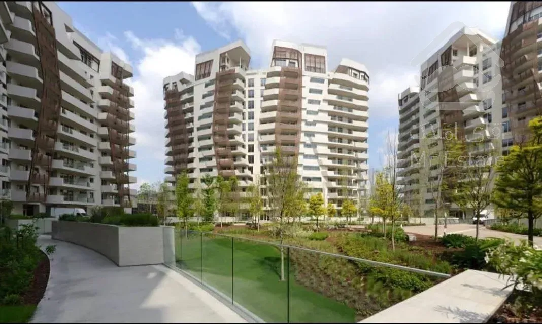 هرانچه ازیک پیش فروش درمنطقه ۲۲ چیتگرنیازدارین همره باتهاتر