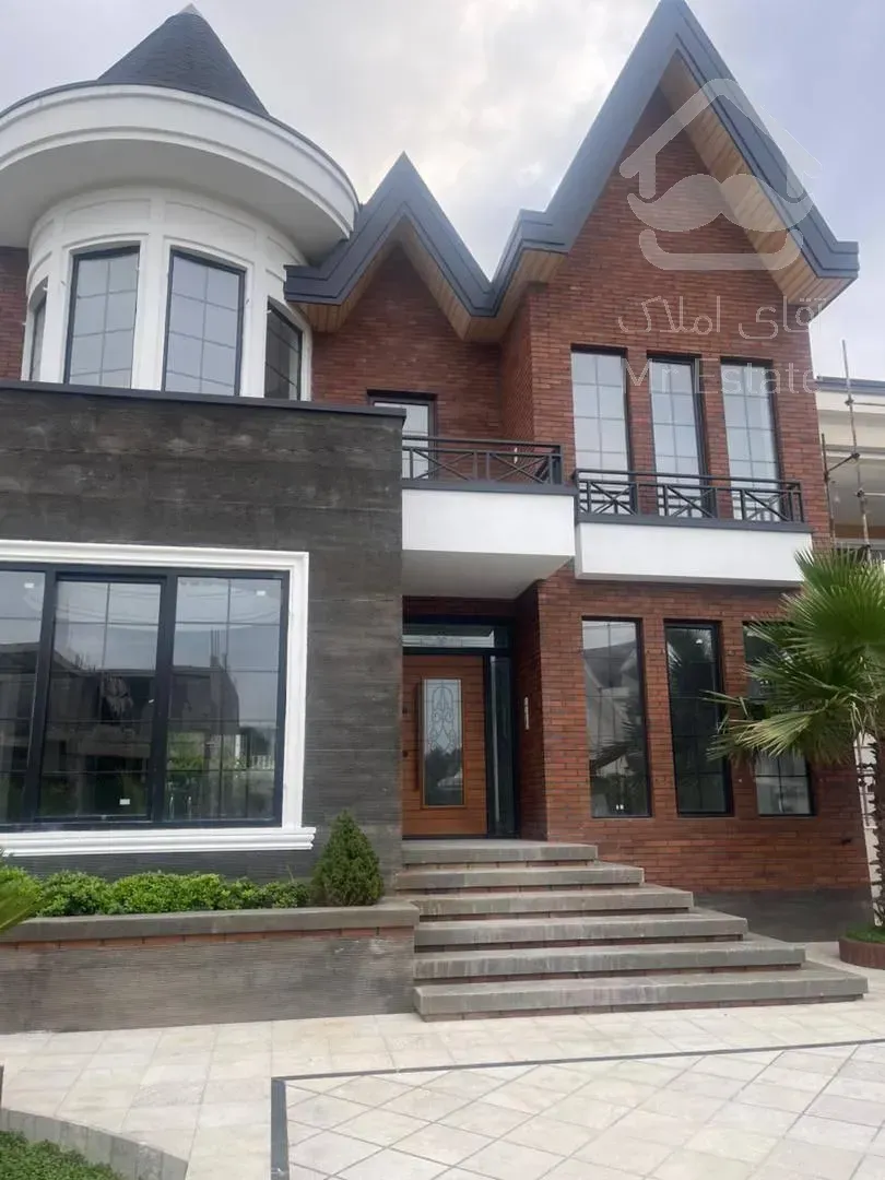 فروش ویلای ۴۰۰ متری ۴ خواب اکازیون متل قو