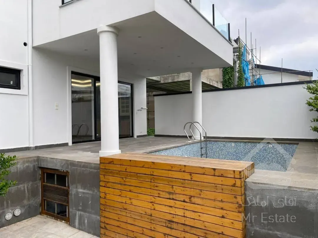 فروش ویلای ۴۰۰ متری ۴ خواب اکازیون متل قو