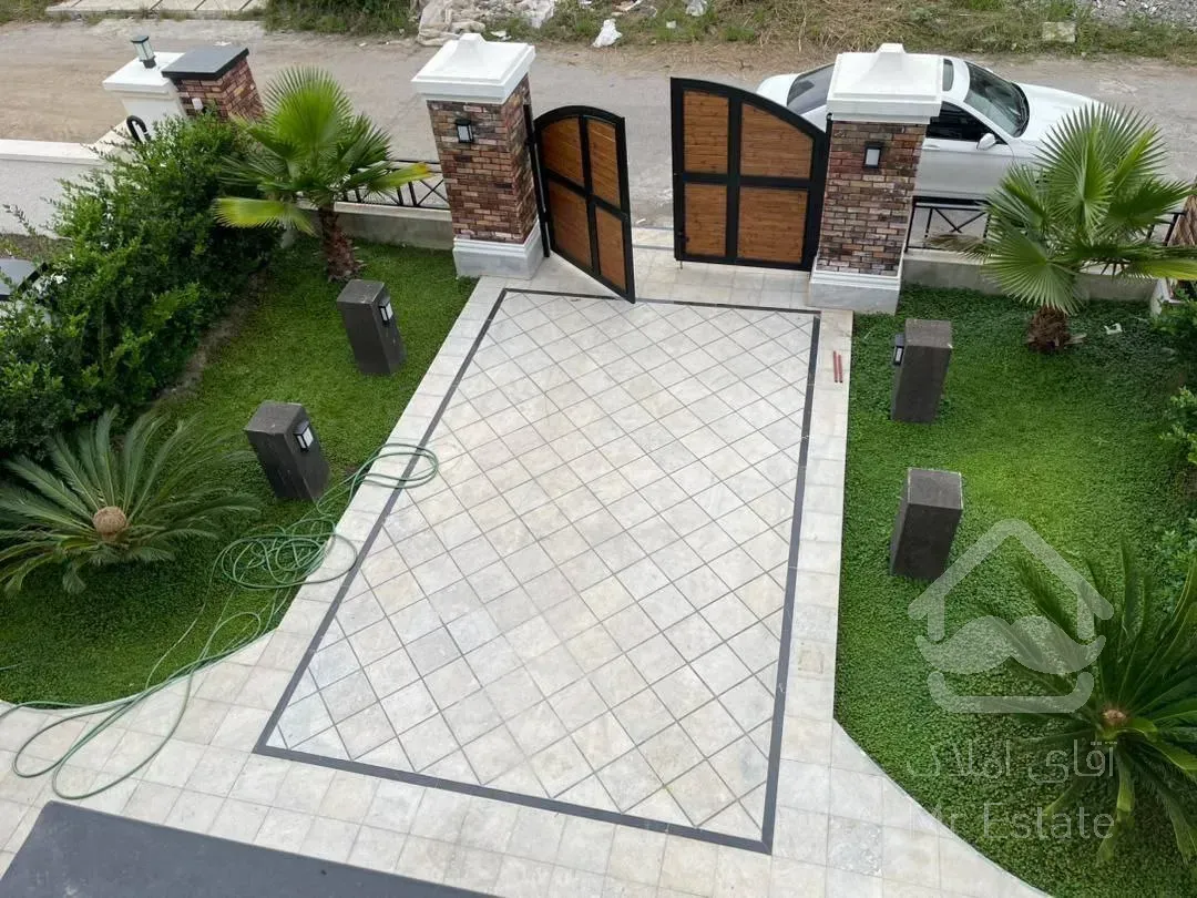 فروش ویلای ۴۰۰ متری ۴ خواب اکازیون متل قو