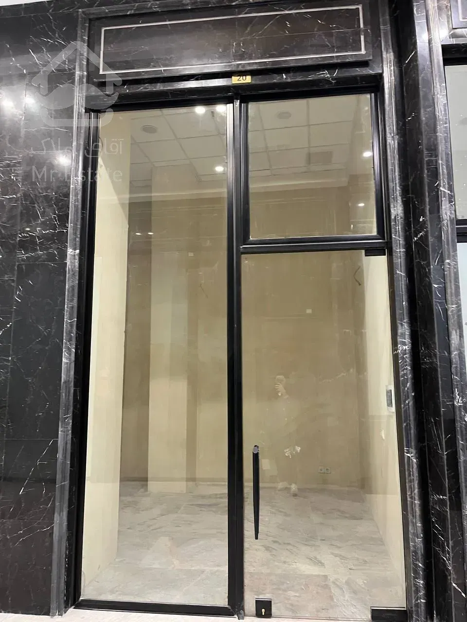 فروش اقساطی واحد تجاری در رونیکا مال/پاخور عالی