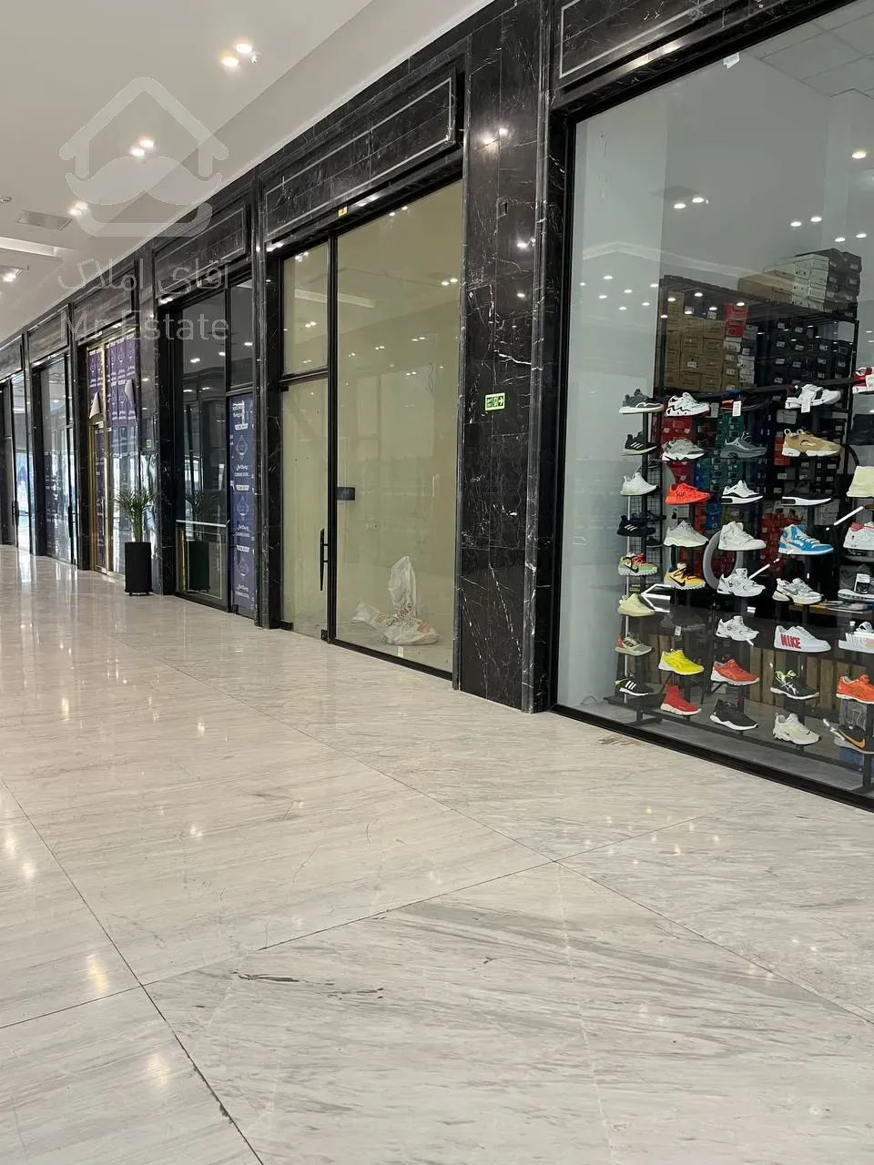 اجاره واحد تجاری در رونیکا مال با سه ماه تنفس در اجاره