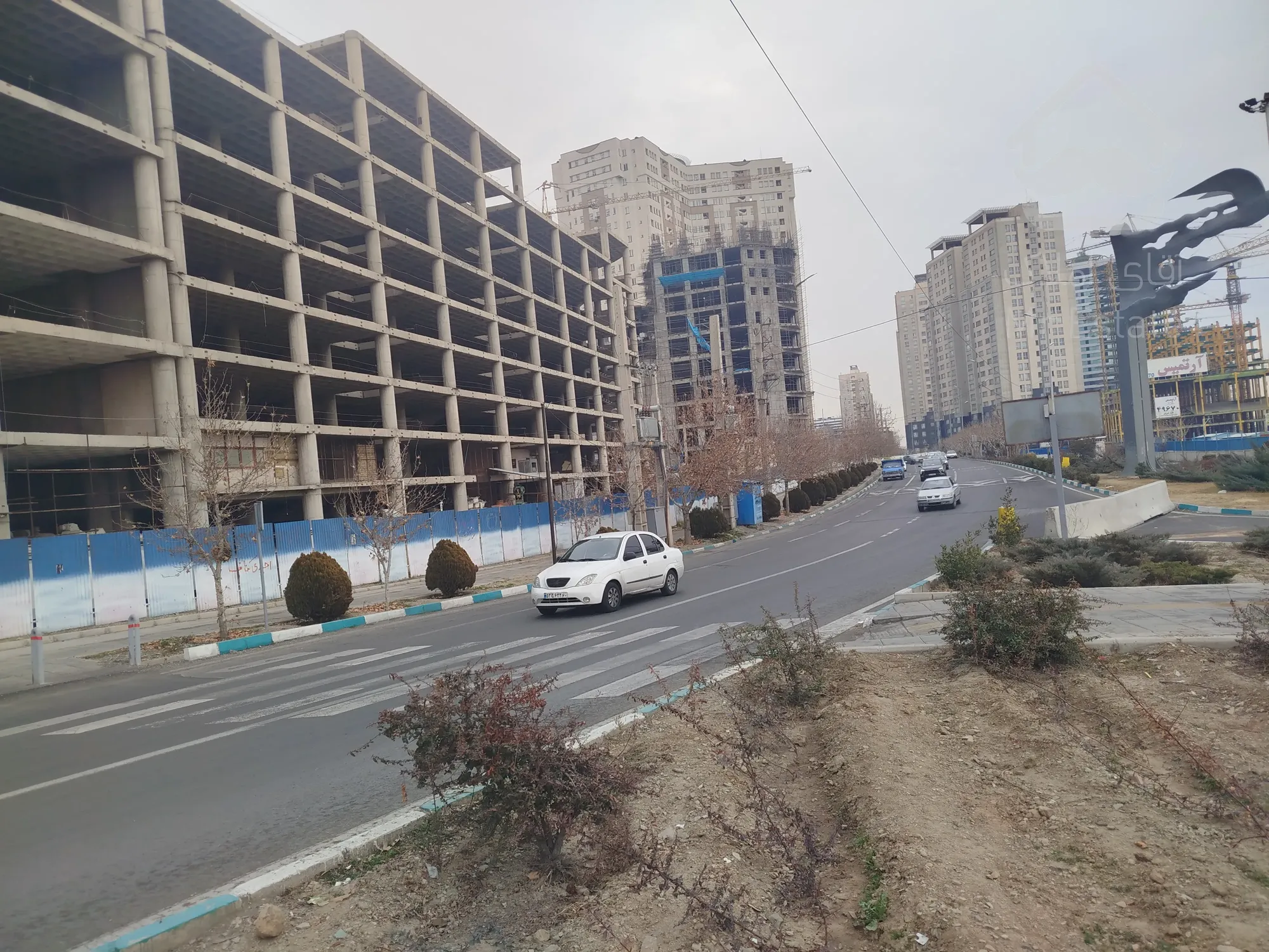 92 متری لاکچری مناسب سرمایه گذاری سند تک برگ در چیتگر