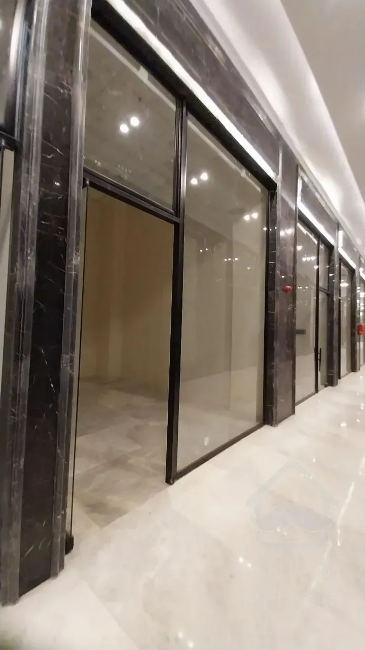 پیش‌فروش واحد تجاری ۲۴ متری در غرب تهران