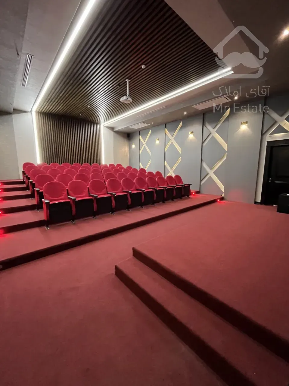 فروش واحد ۱۱۱ متر رونیکاپالاس در بلوارارتش