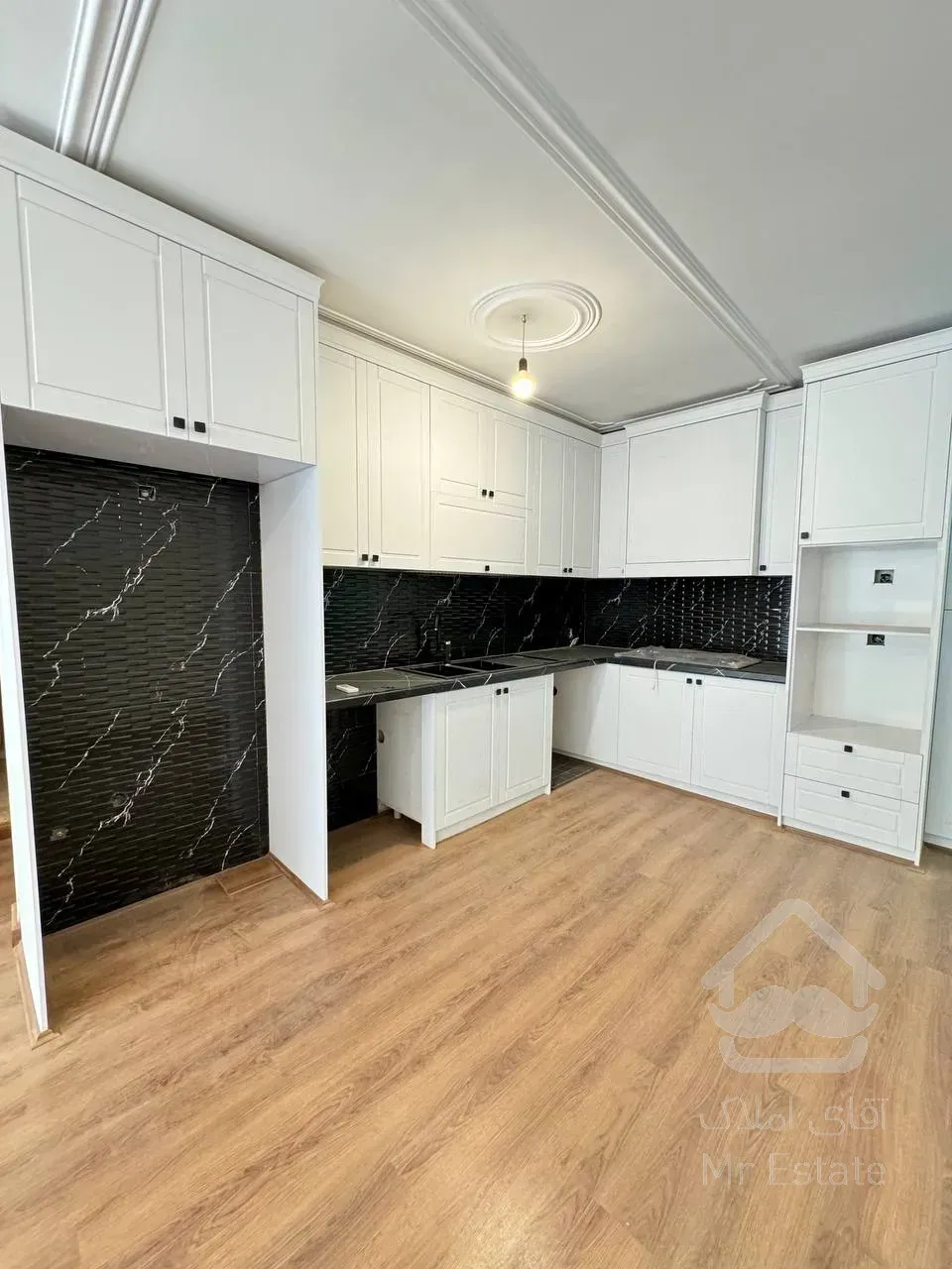 فروش واحد مسکونی فول امکانات در سازمان برنامه مرکزی