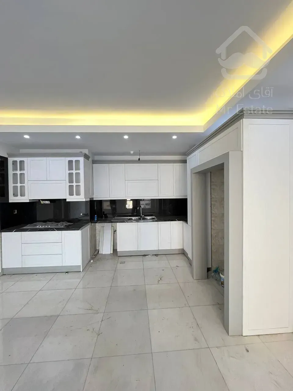 فروش آپارتمان ۹۰ متری دو خواب کلید نخورده اندیشه فاز یک