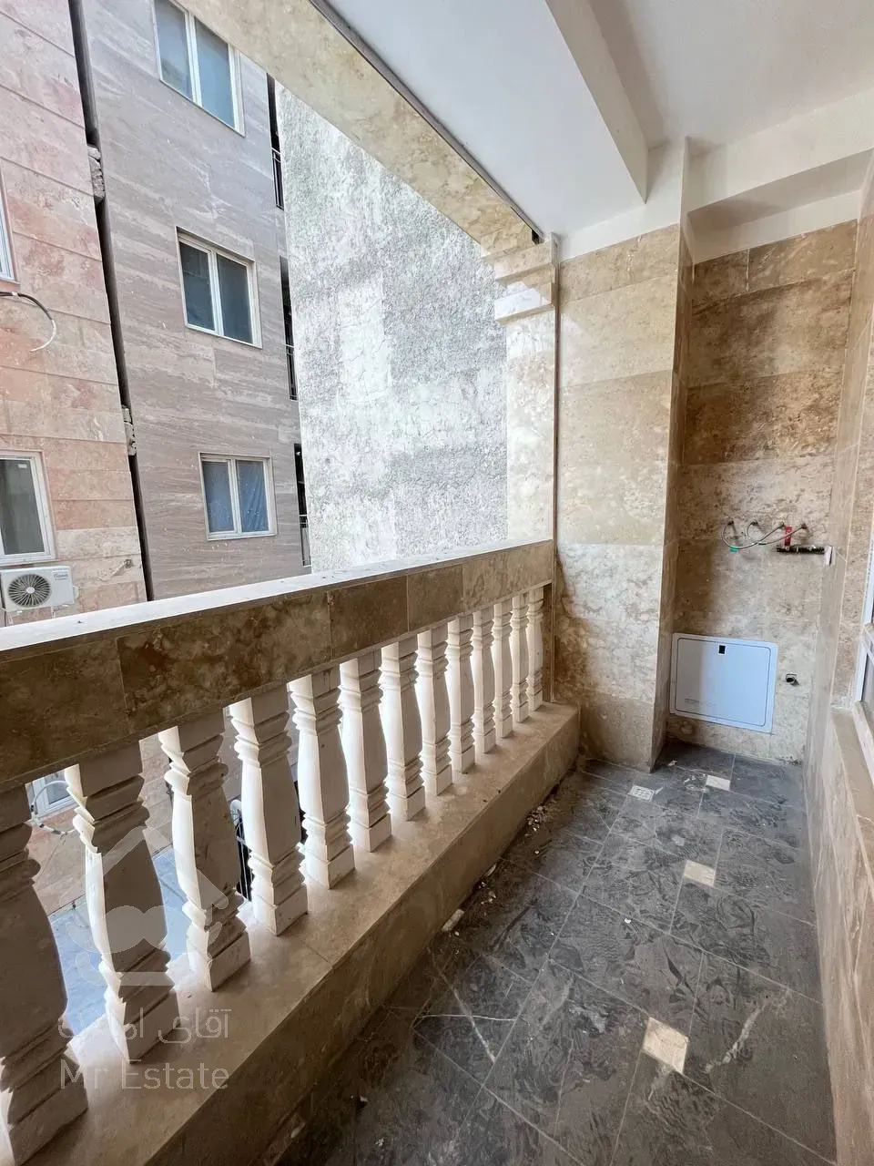 فروش آپارتمان ۹۰ متری دو خواب کلید نخورده اندیشه فاز یک