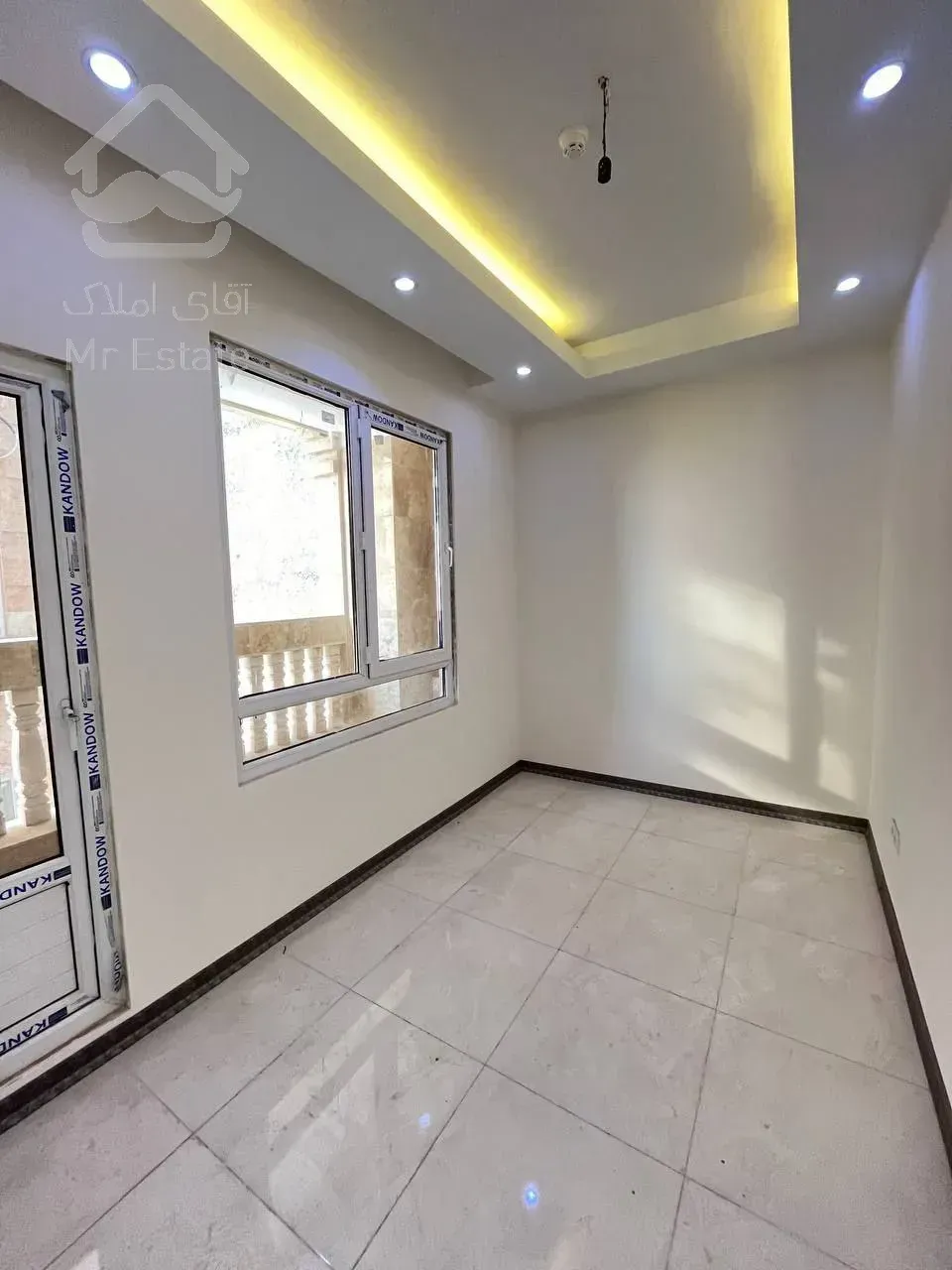 فروش آپارتمان ۹۰ متری دو خواب کلید نخورده اندیشه فاز یک