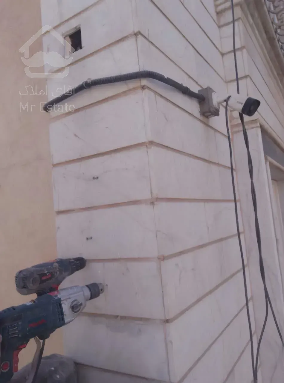 تعمیروترمیم نمای ساختمان خدمات پیچ رولپلاک وعایق