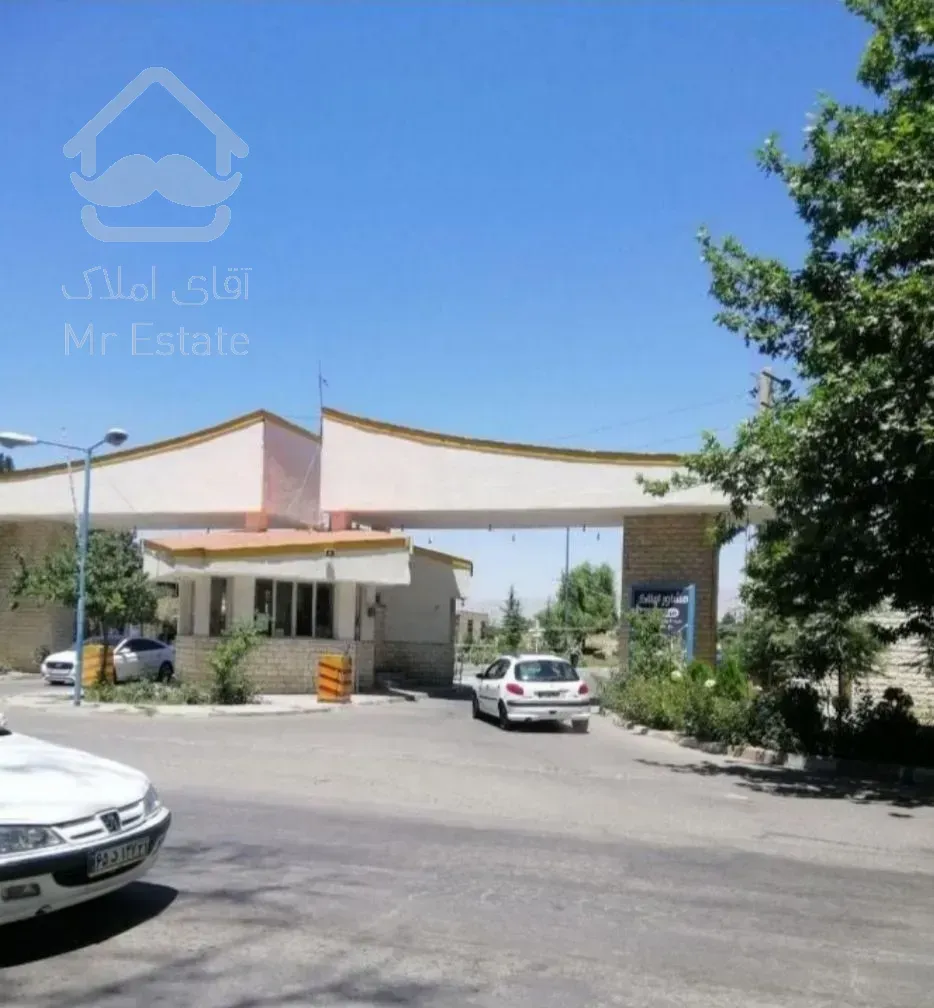 خانه ویلایی ۲۵۰ متر