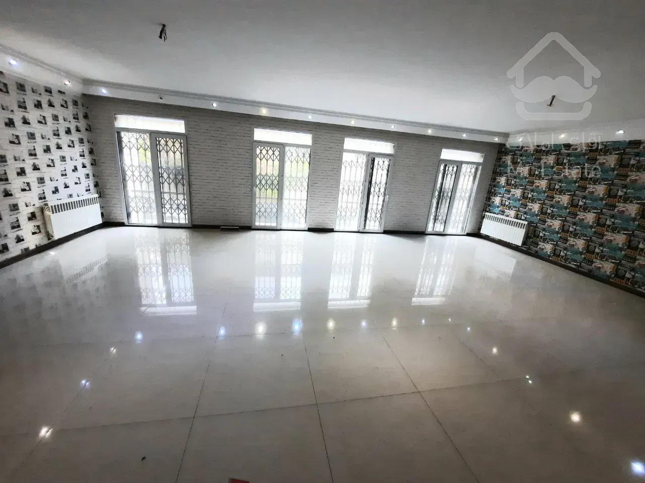 فروش ۲۴۰متر ۱۴۰متر قدرالسهم