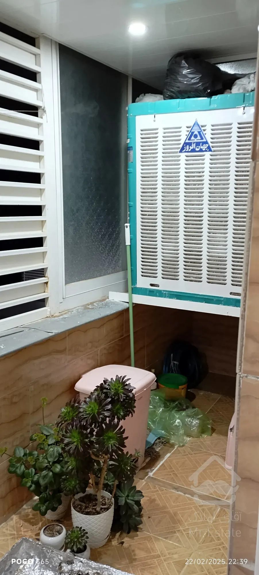 آپارتمان ۱۴۰ متری خ موعود جنوبی