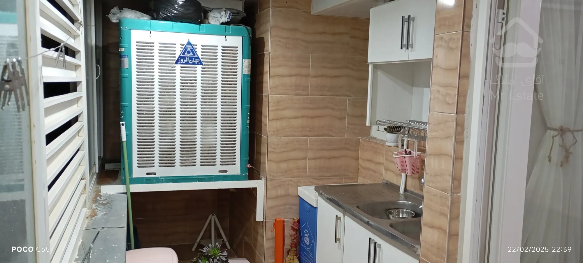 آپارتمان ۱۴۰ متری خ موعود جنوبی