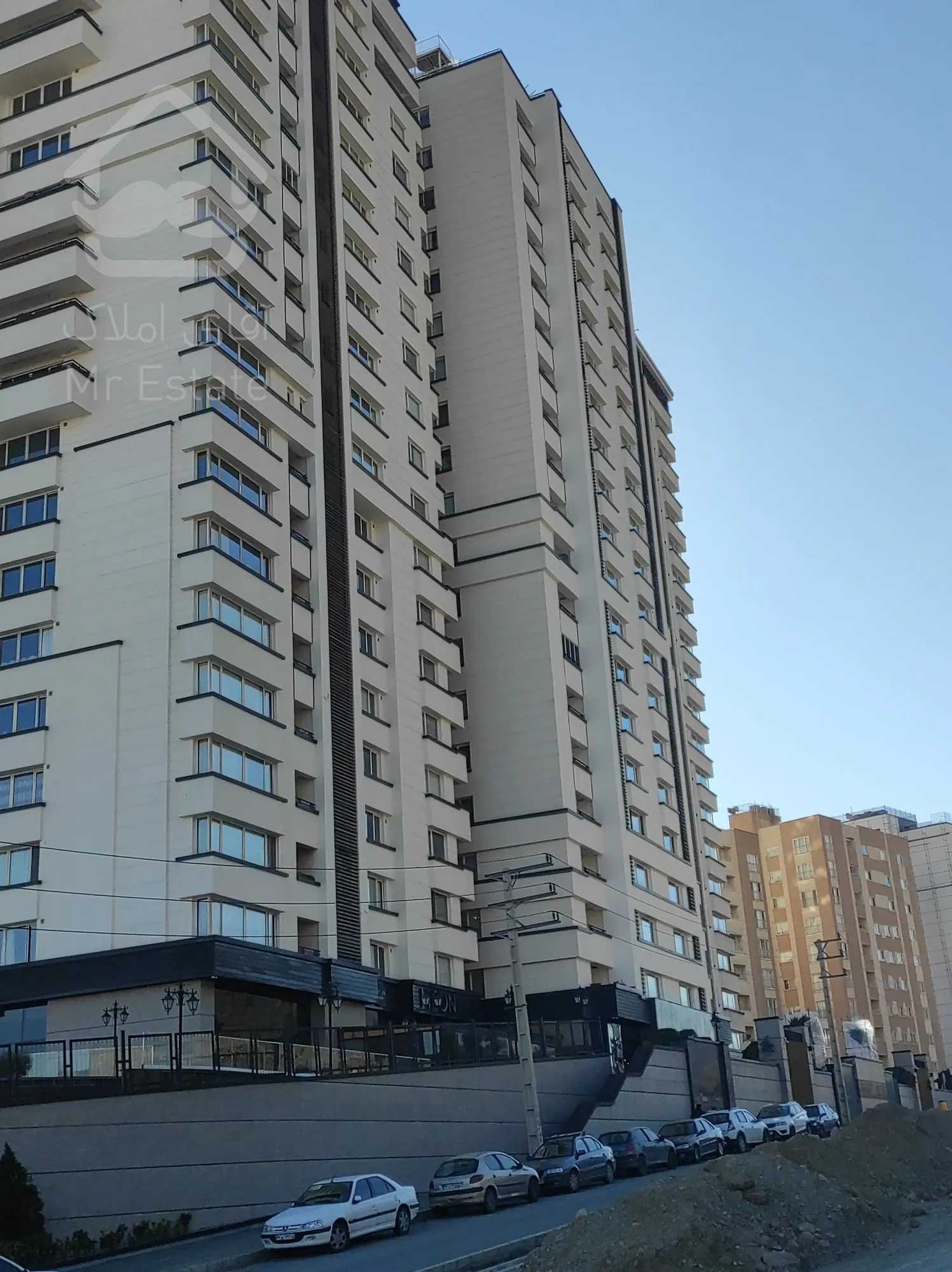 پیش فروش آپارتمان ۱۲۱ متری در تاپ لوکیشن منطقه ۲۲