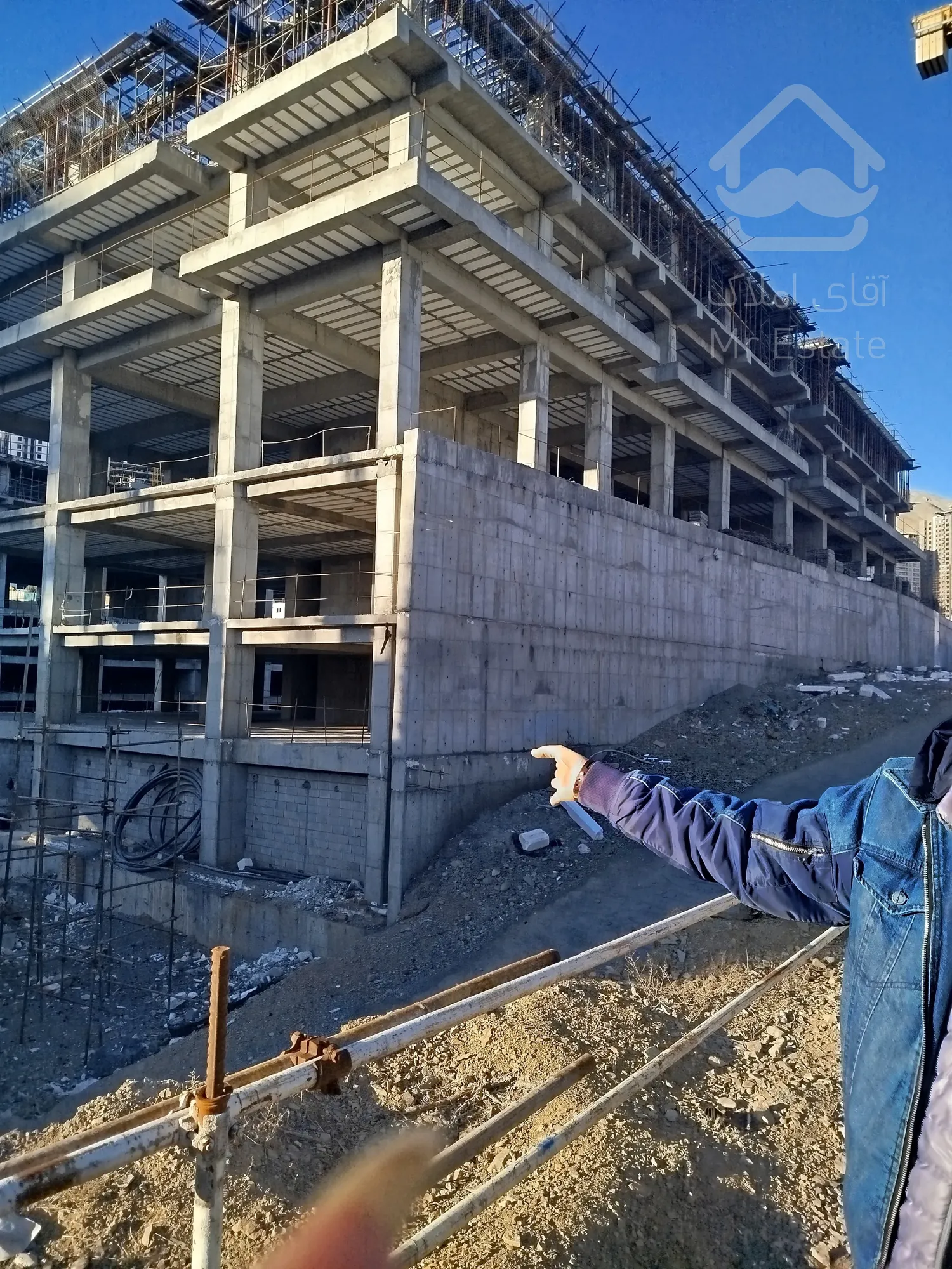 ۱۰۰ متری لوکس سند تک برگ دوخوابه چیتگر