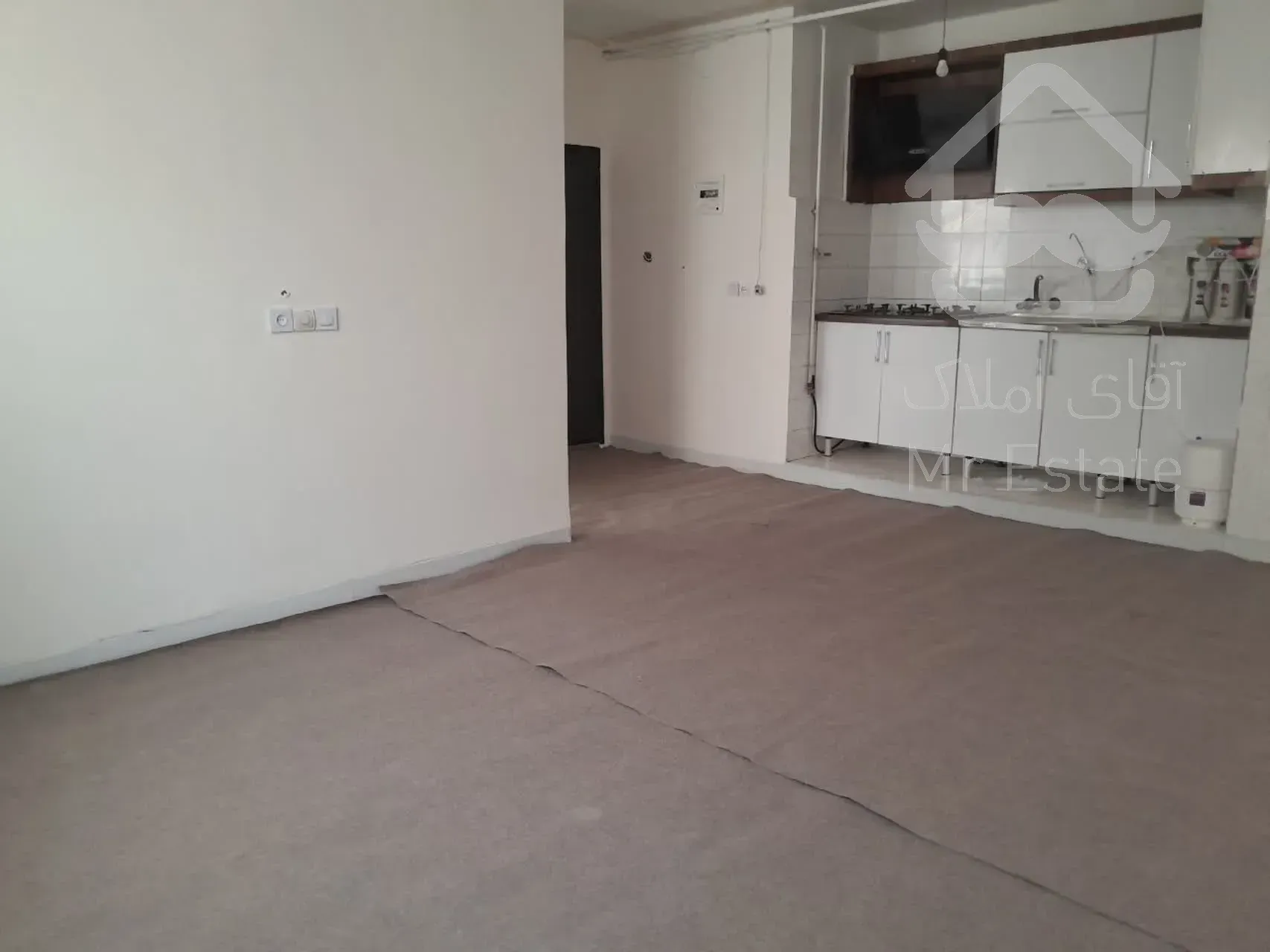 واحد ۶۵ متری ، طبقه اول ، دو خوابه