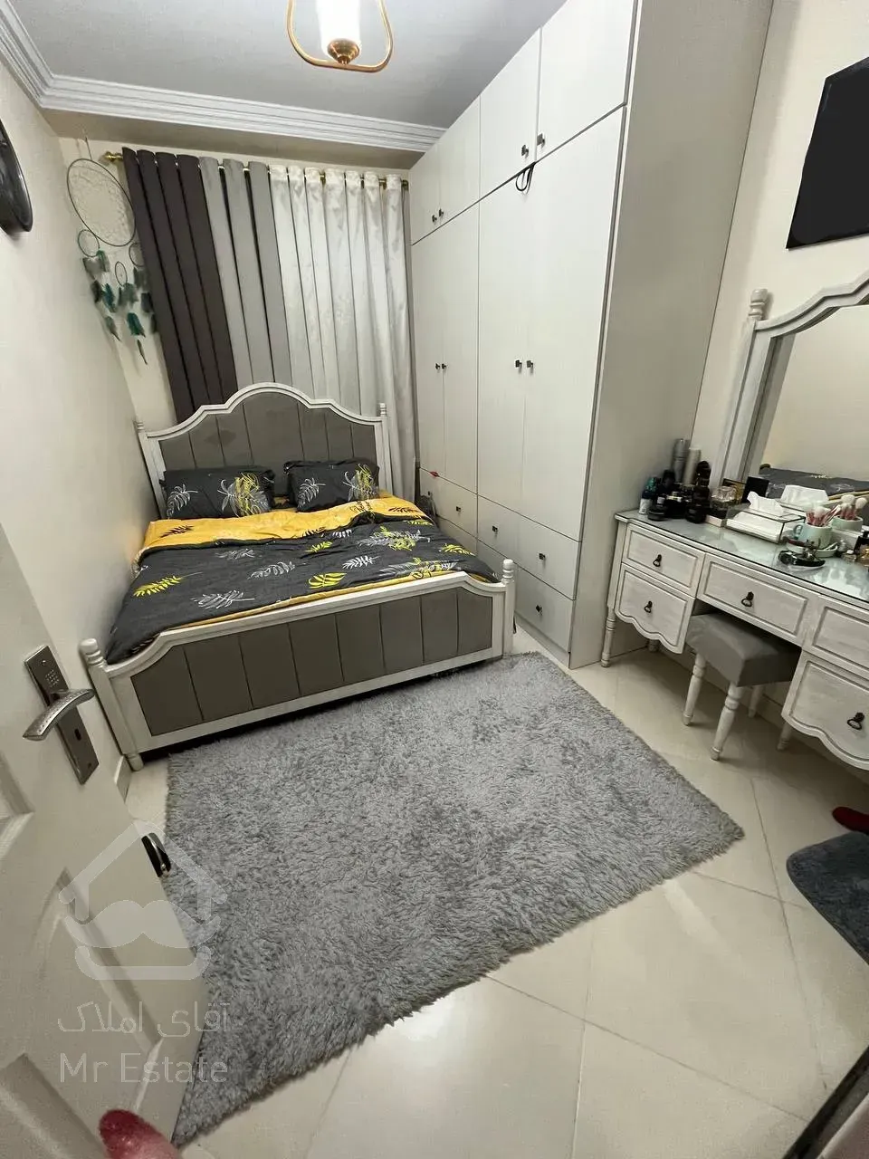 ۶۳ متری فول