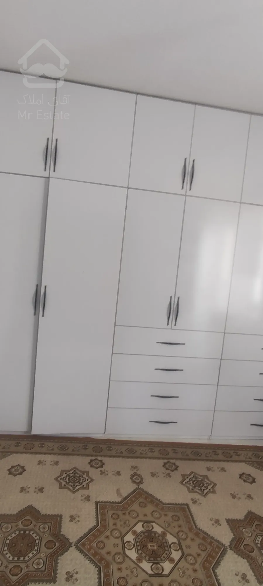 واحد80متری طبقه سوم