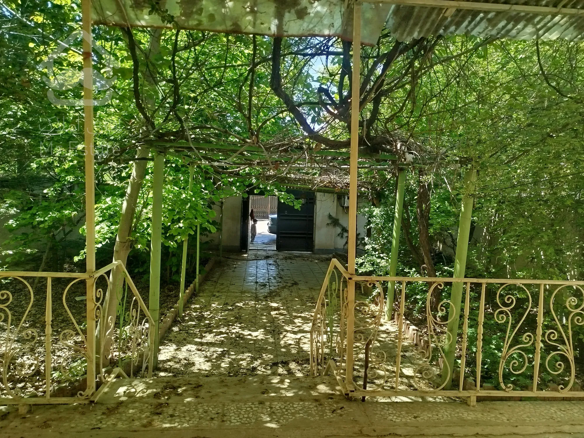 خانه باغ ۶۰۰متری