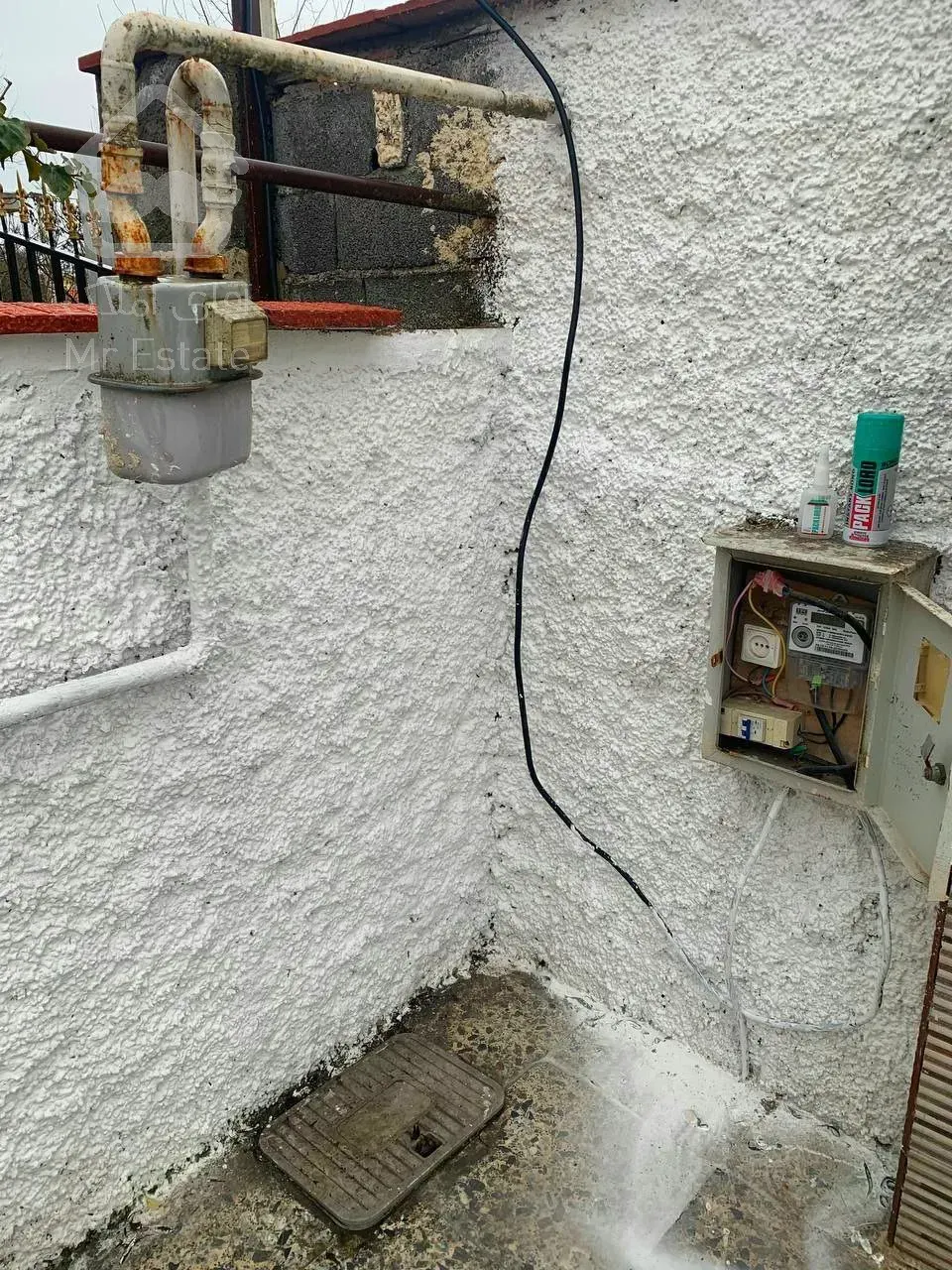 ویلا نیم‌پیلوت مدرن