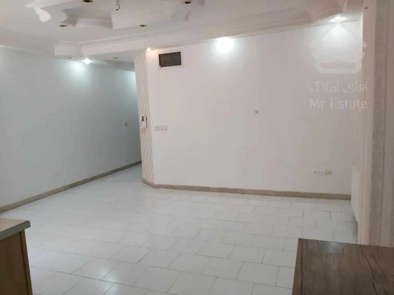 ۷۰ متری ۲ خوابه فکوری