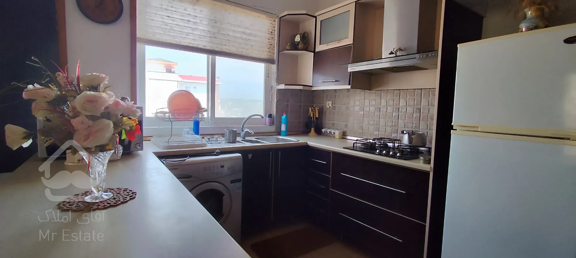 آپارتمان طبقه ۴خیابان خیریان