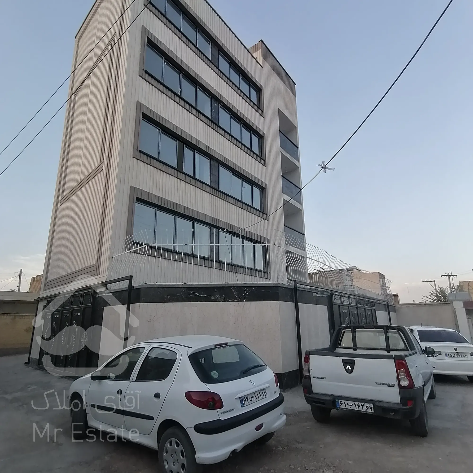 واحد نوساز ۳ خوابه ۱۳۳ مترمربع