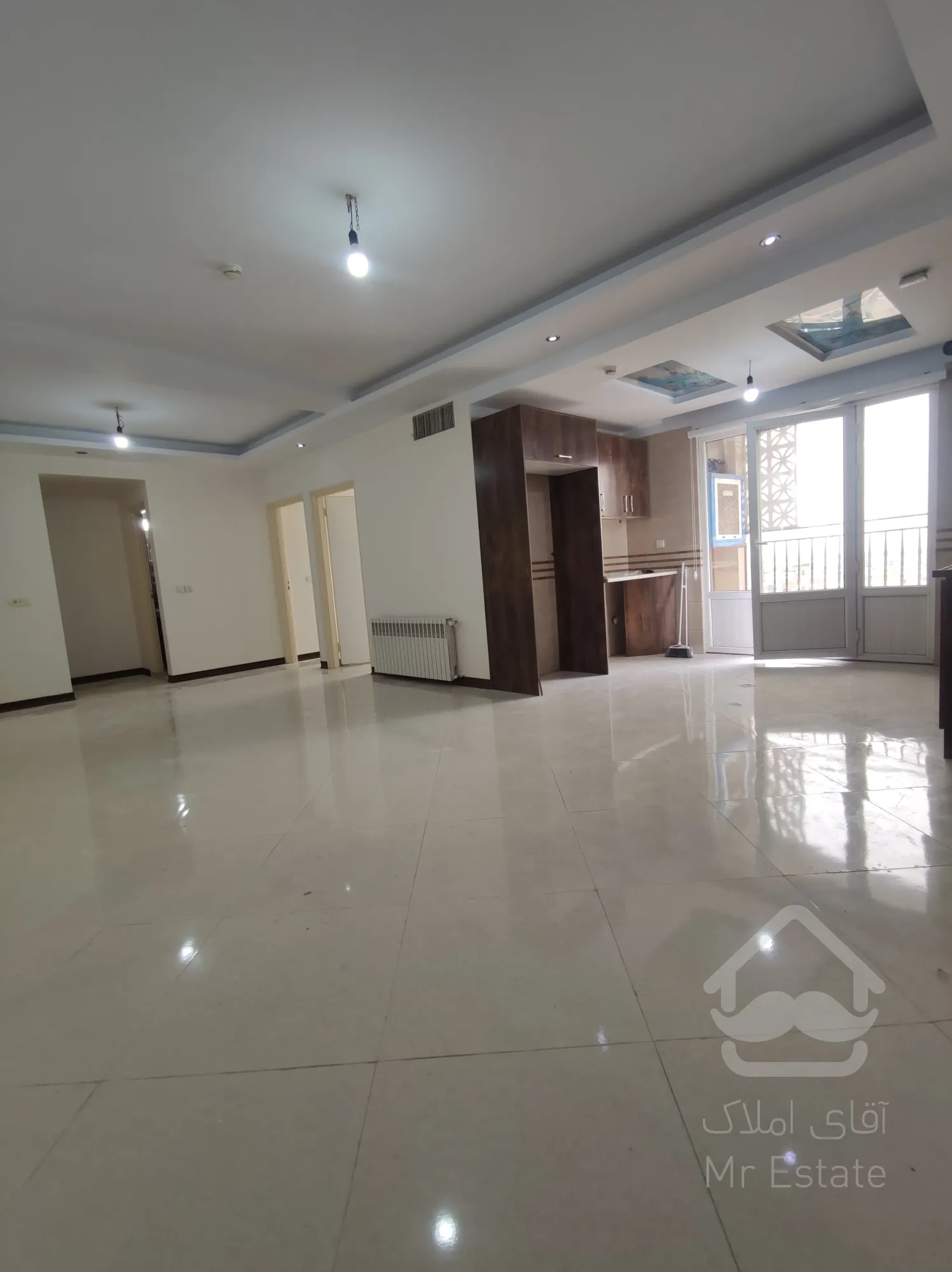 فروش آپارتمان ۸۰متری ۲خواب خطی رو به آفتاب در ارم