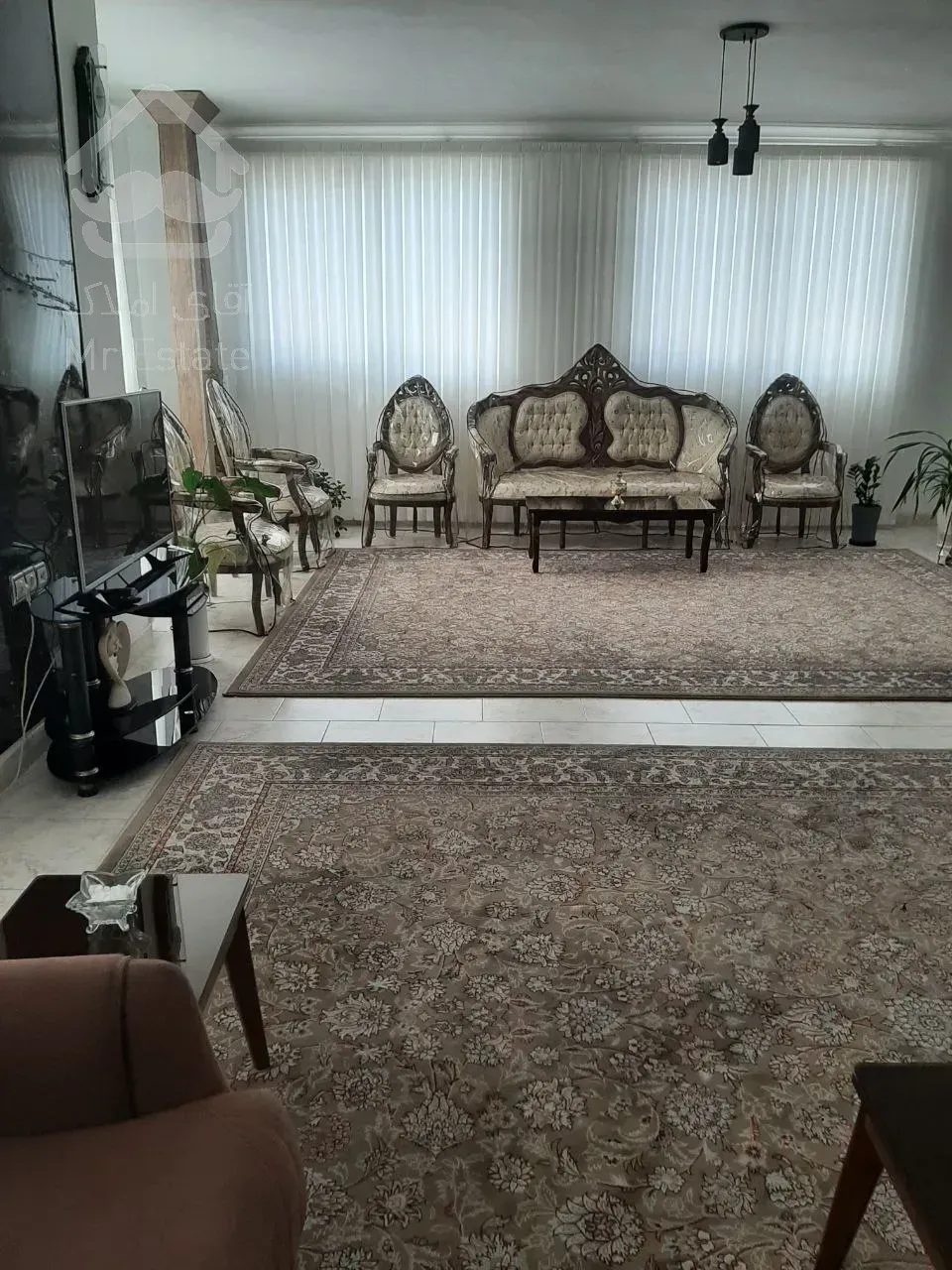 رهن و اجاره یک واحد آپارتمان ۲ خواب ۱۲۰ متری در لادن