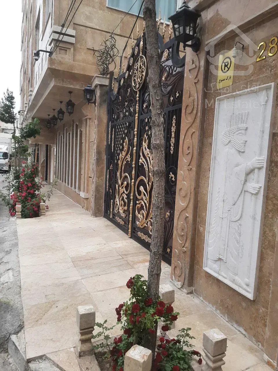 رهن و اجاره یک واحد آپارتمان ۲ خواب ۱۲۰ متری در لادن