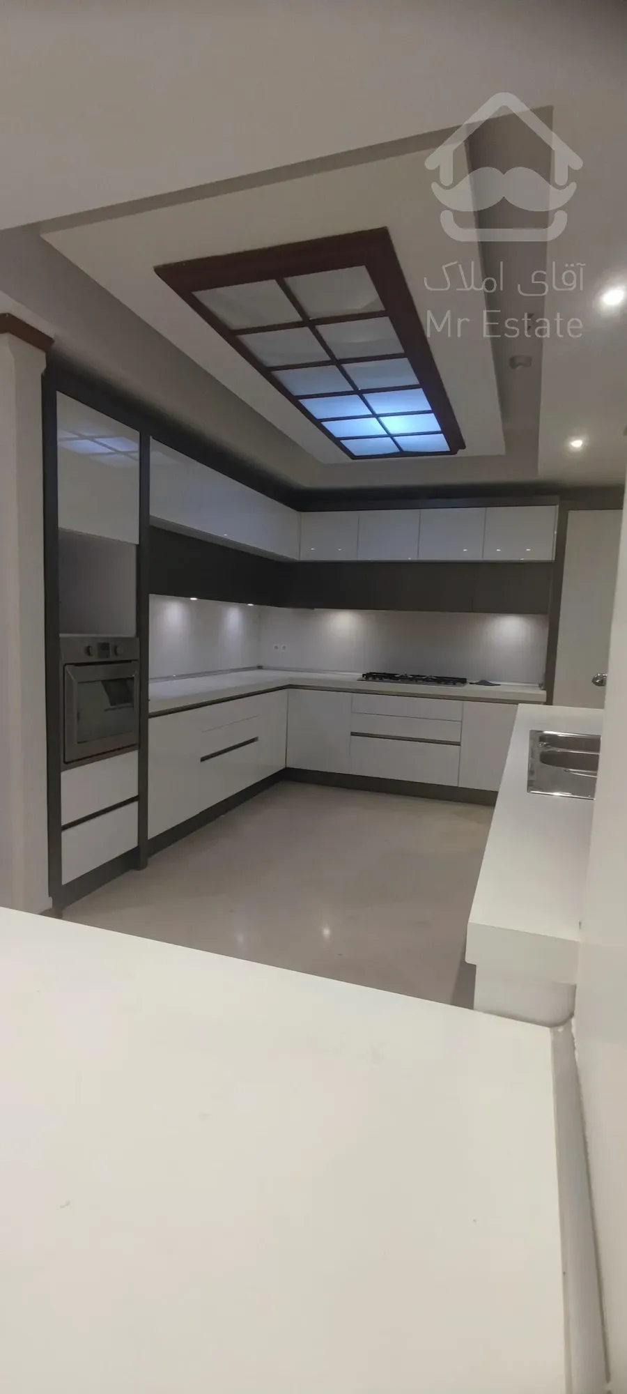 اجاره آپارتمان 250 متری فول مشاعات در کامرانیه