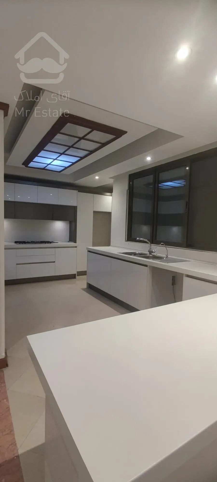 اجاره آپارتمان ۲۲۰ متر در بهترین لوکیشن فرمانیه