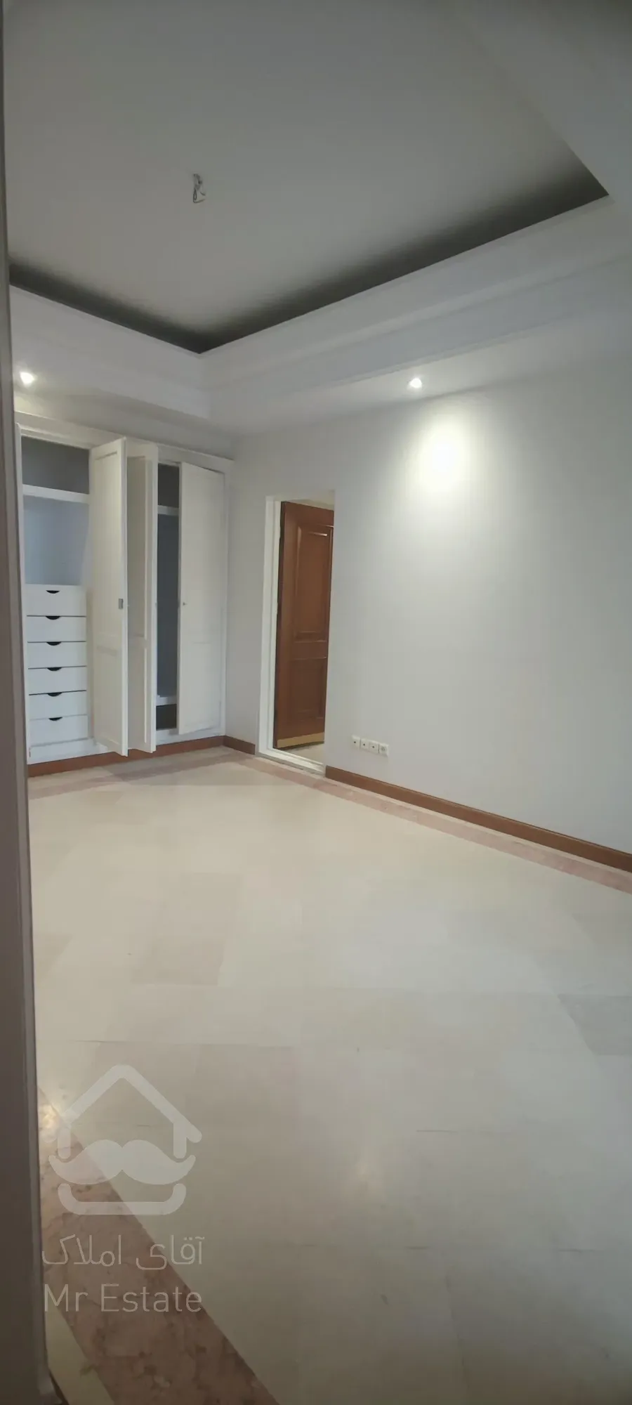 اجاره آپارتمان 250 متری فول مشاعات در کامرانیه