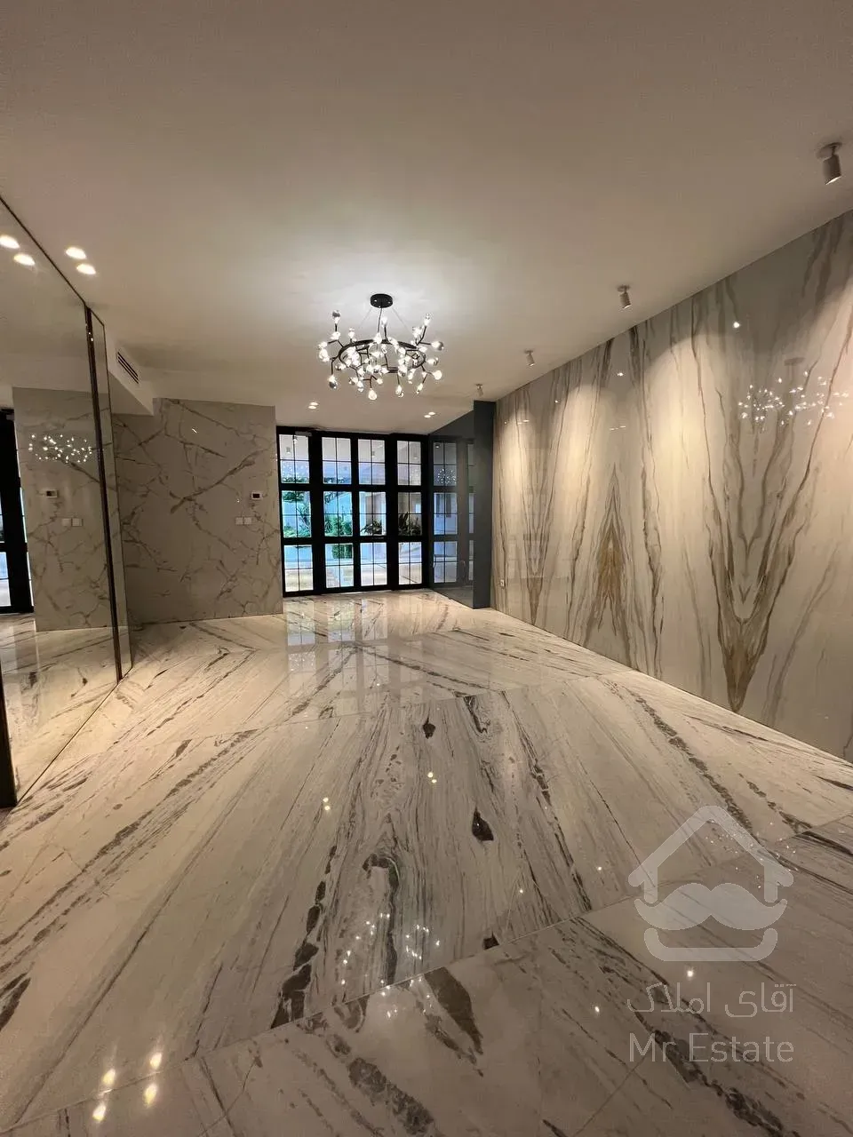 فروش آپارتمان ۱۴۵ متر دیباجی سوپر لاکچری