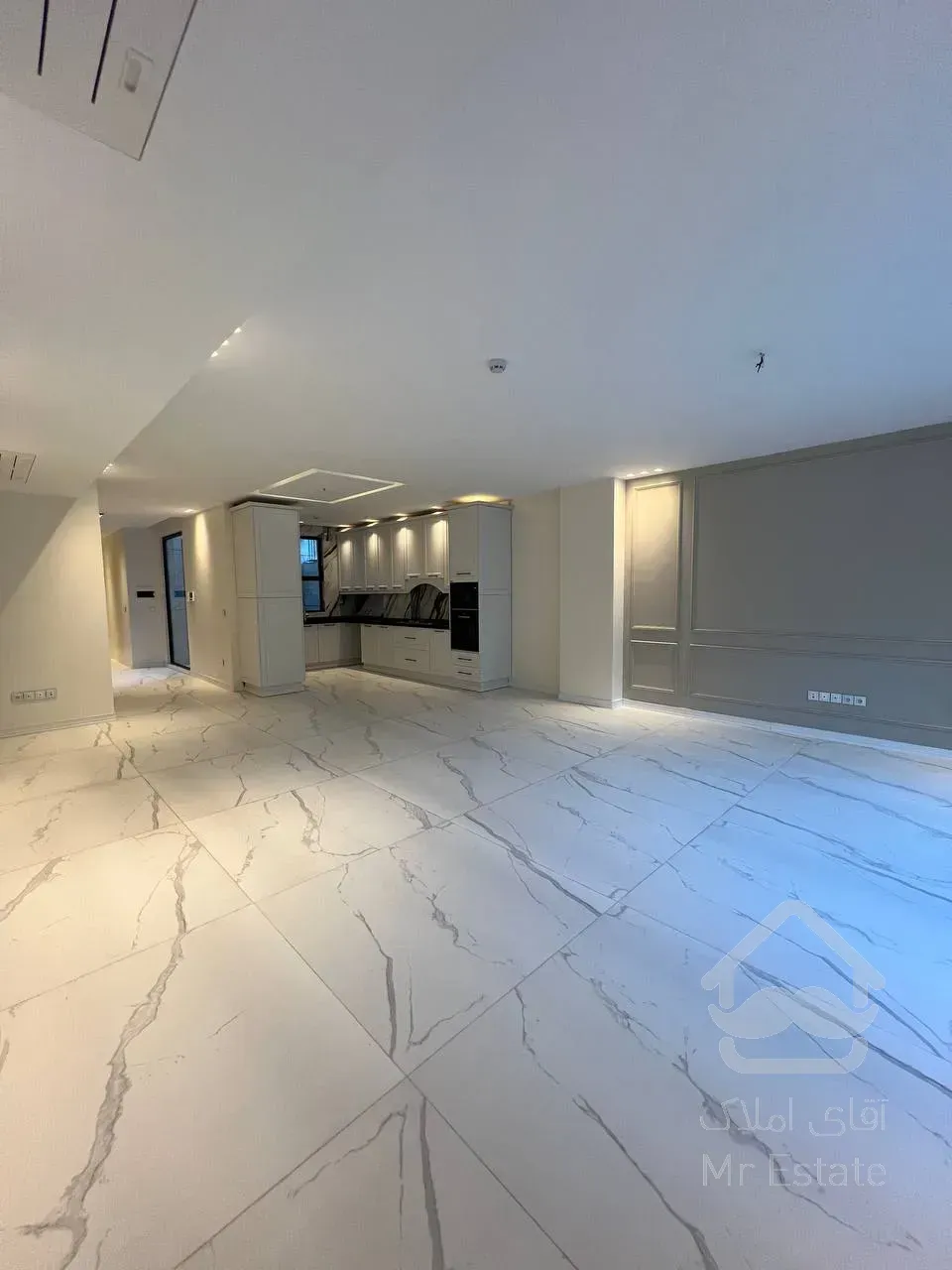 فروش آپارتمان ۱۴۵ متر دیباجی سوپر لاکچری