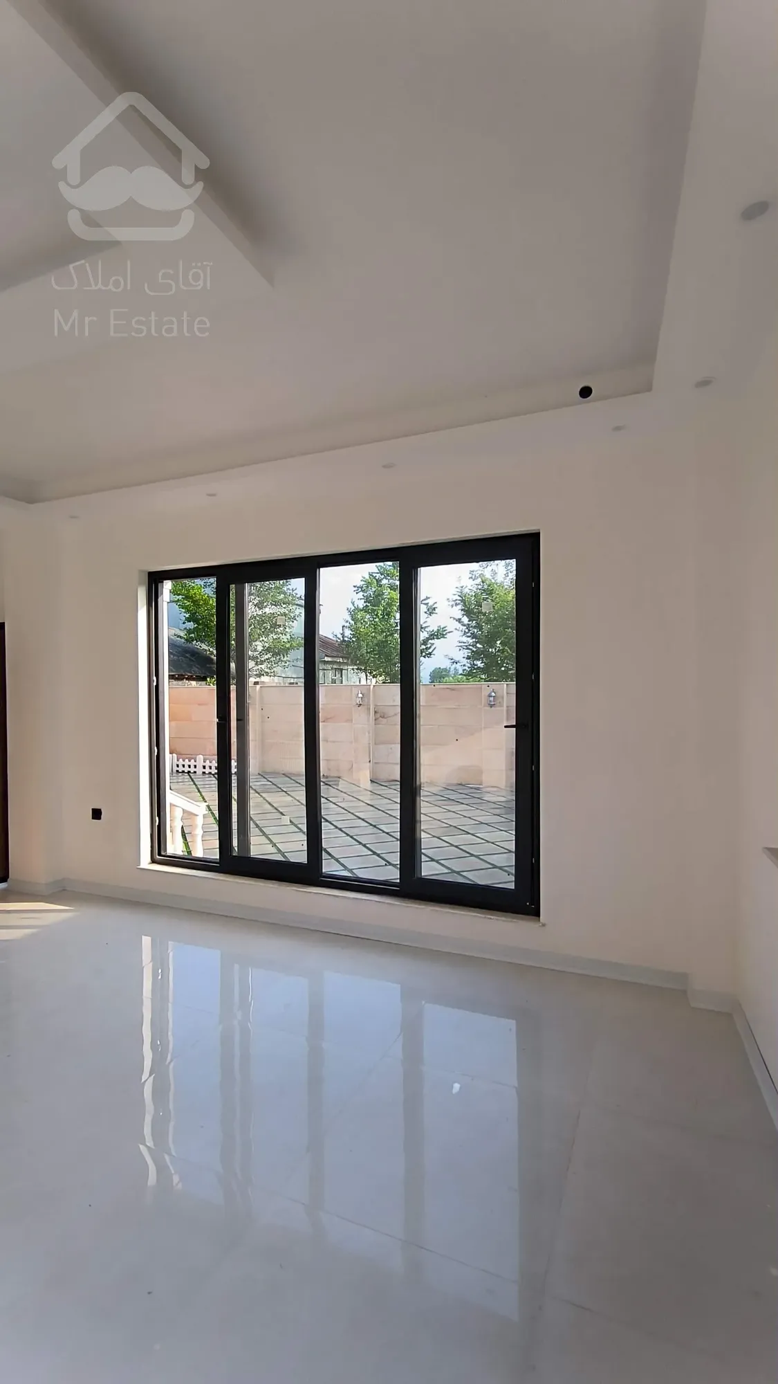 ویلا نوساز/ کلید نخورده/ سند تک برگ تحویل