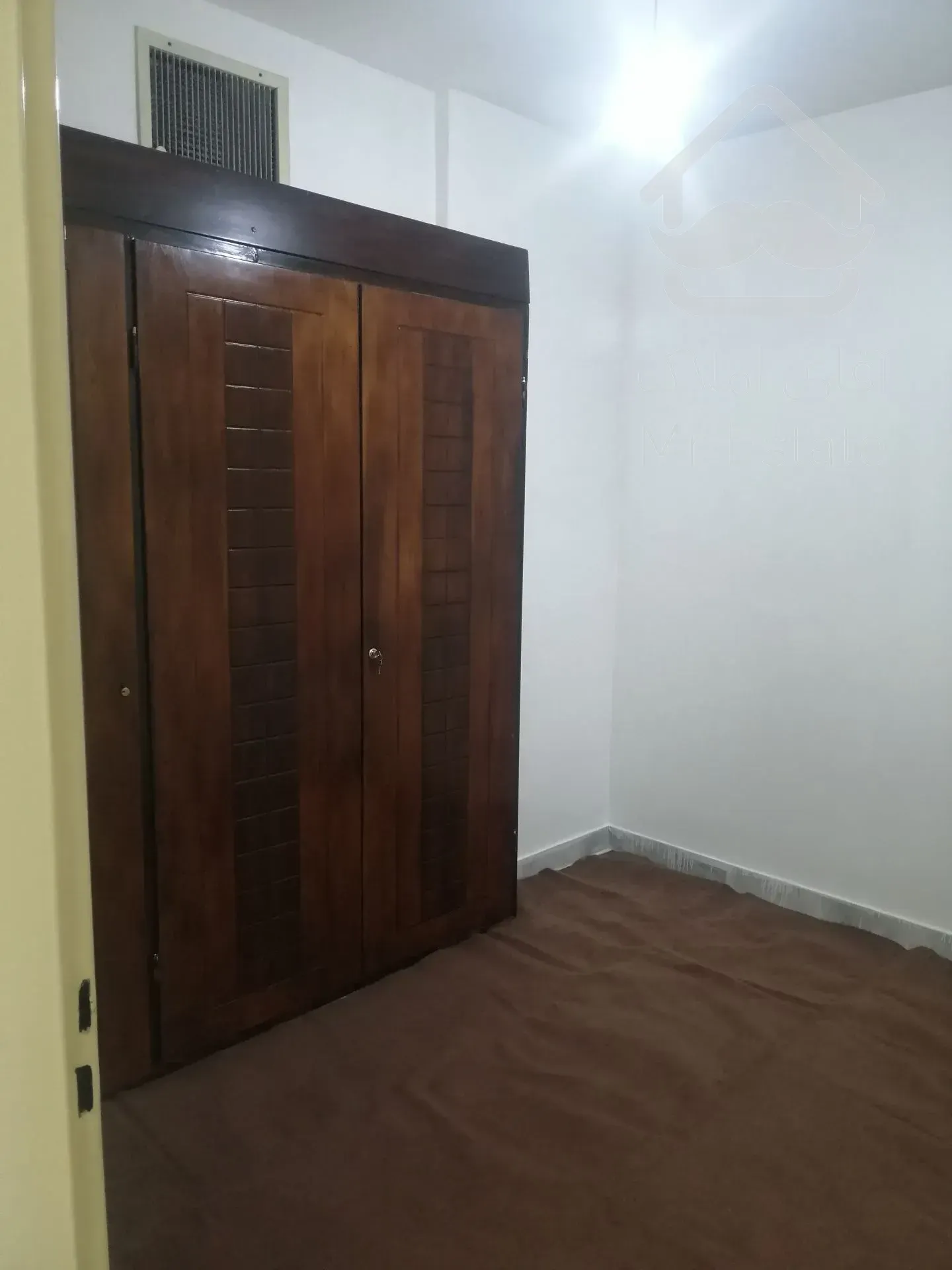 ۵۷ متر سند تک برگ