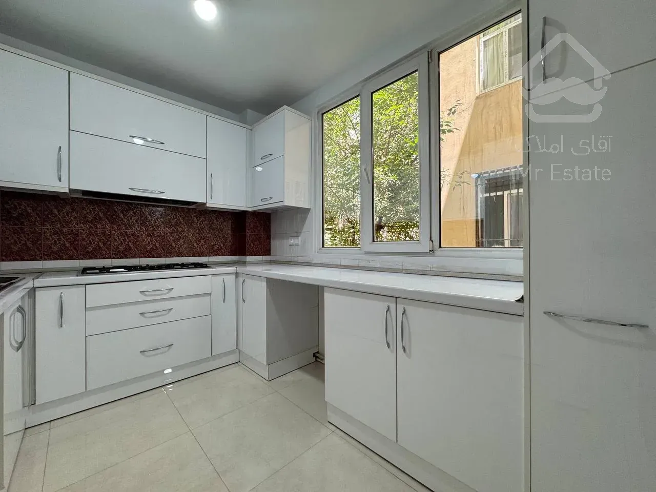 فروش آپارتمان ۶۱متری چهار دیواری