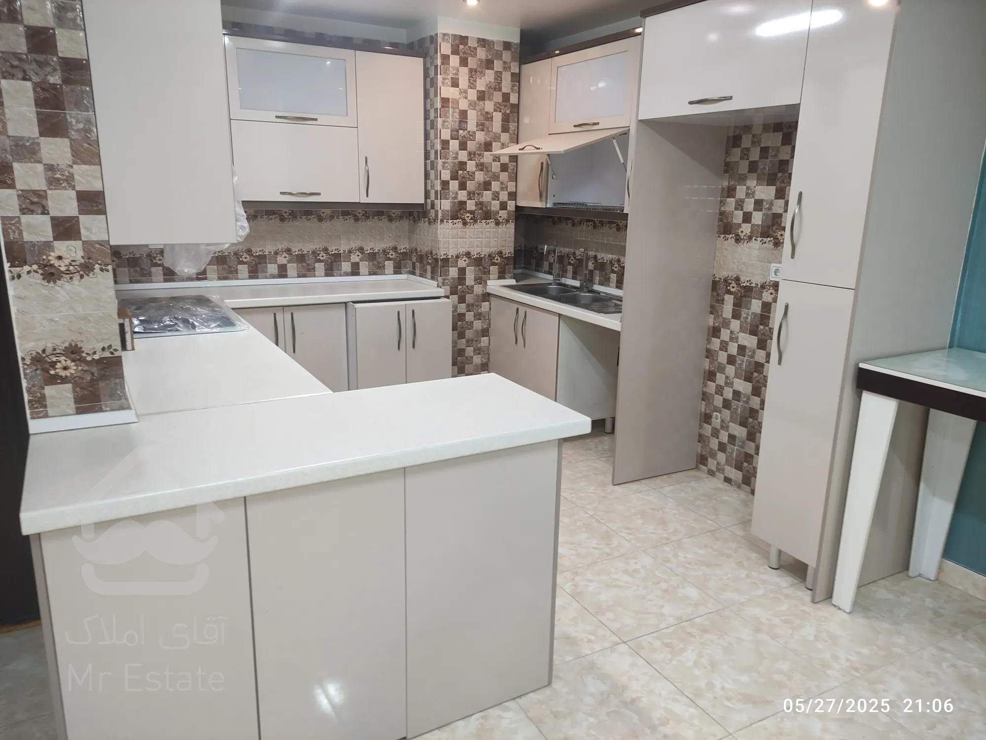 فروش آپارتمان خوش قیمت فاز۴مهرشهر ۱۰۵متر ۲خواب