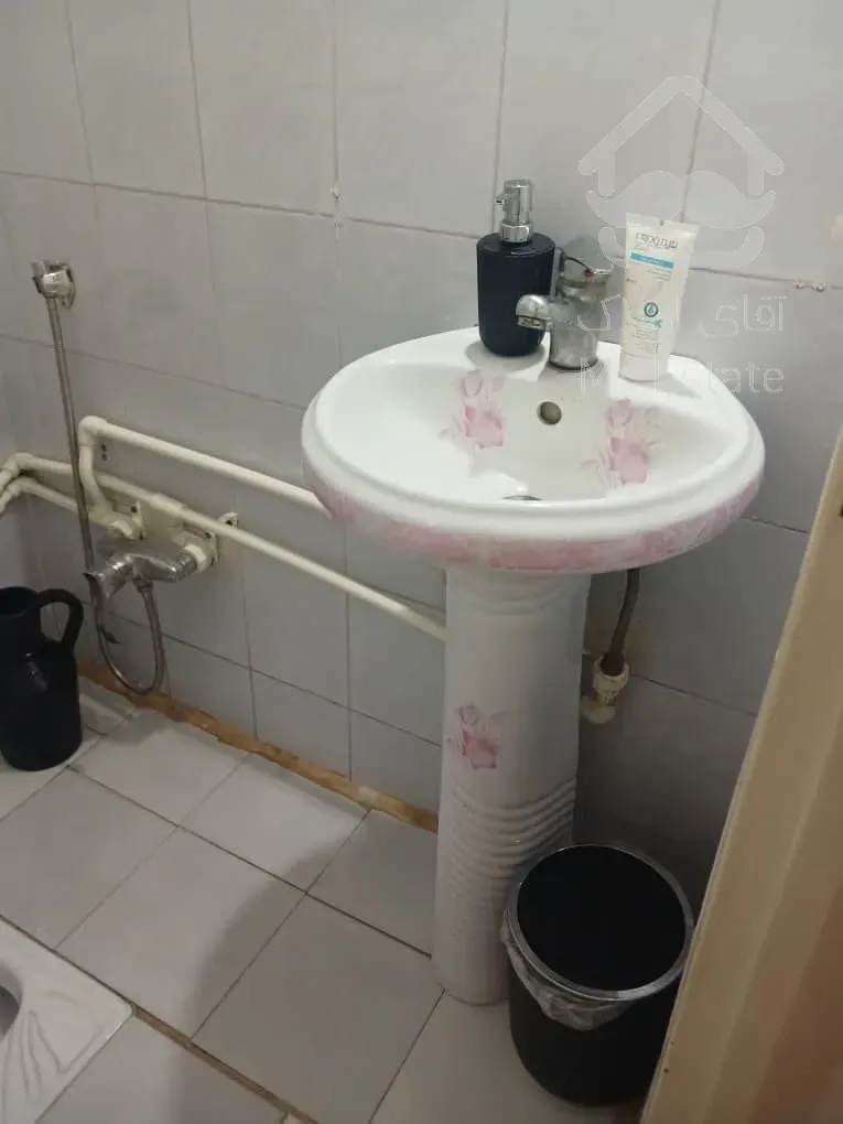 طبقه اول ۵۵ متر  شمالی