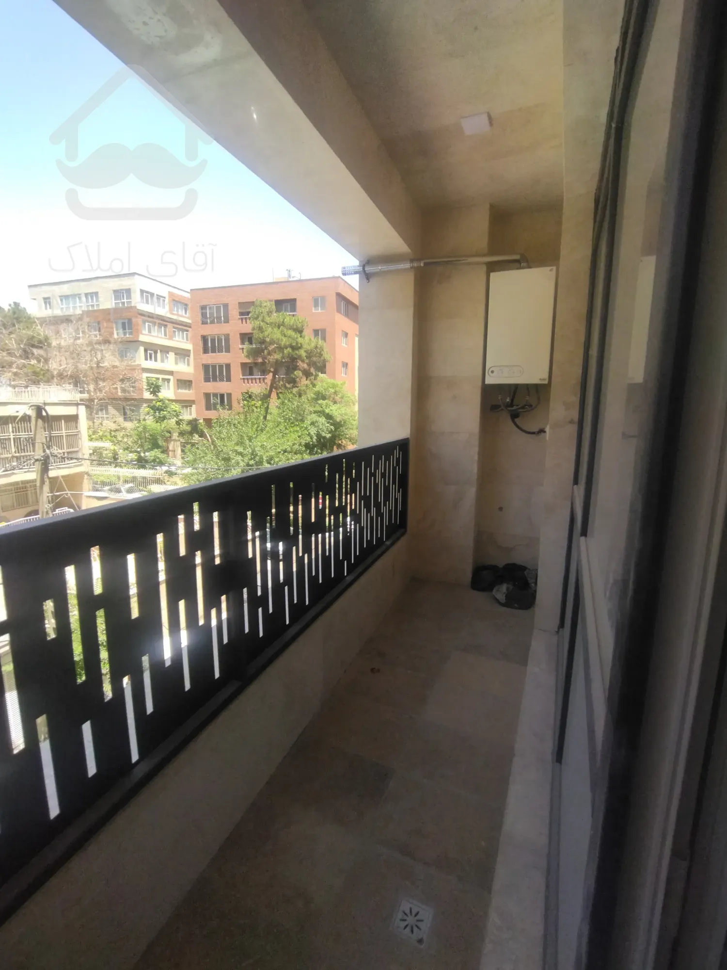 90متر نوسازفروش به صورت تکی یا یکجا